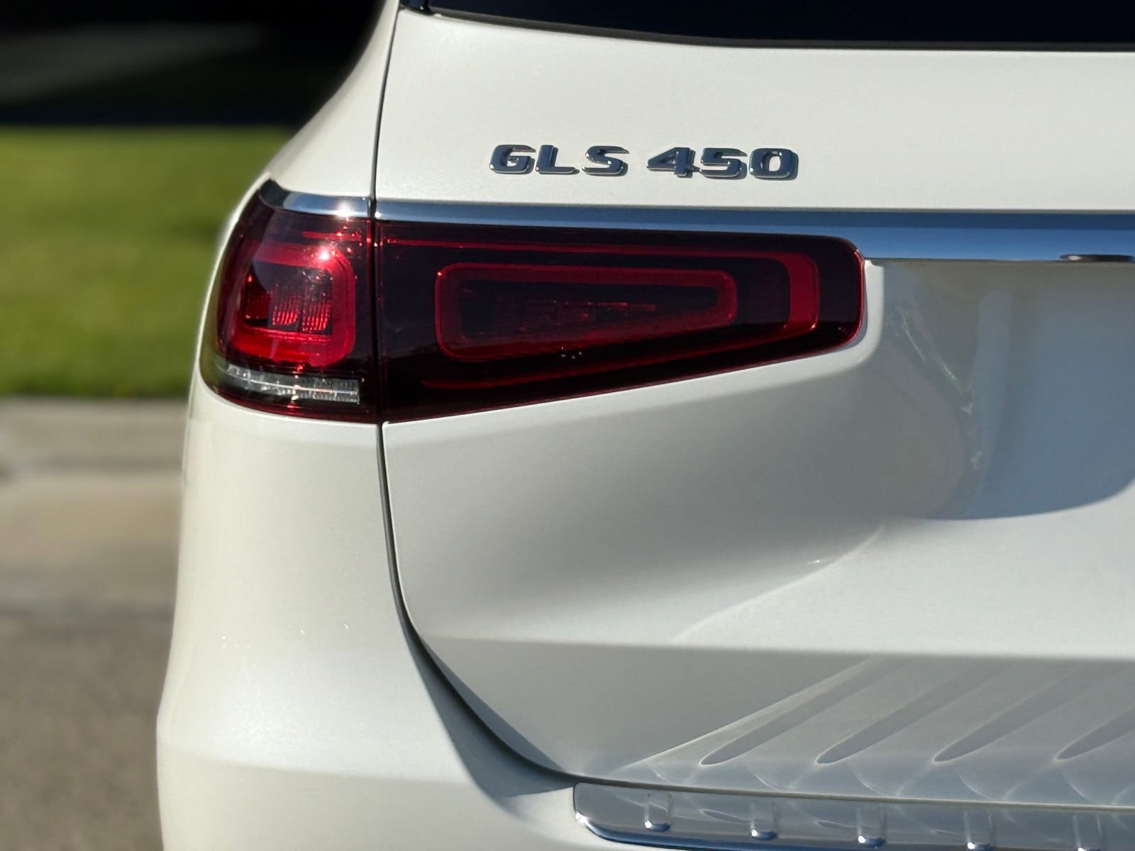 Used 2022 Mercedes-Benz GLS 450 4MATIC image 13