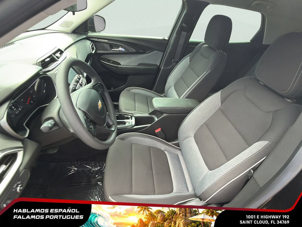 Used 2023 Chevrolet TrailBlazer LS FWD image 15