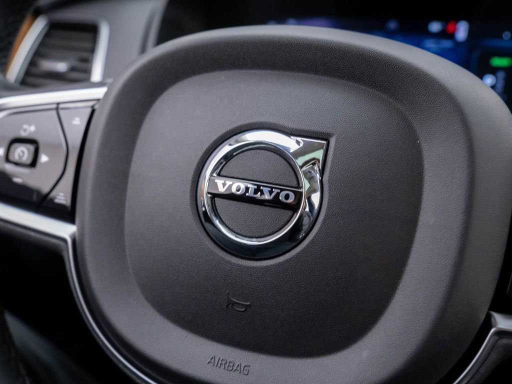 Used 2024 Volvo XC90 T8 Plus image 31