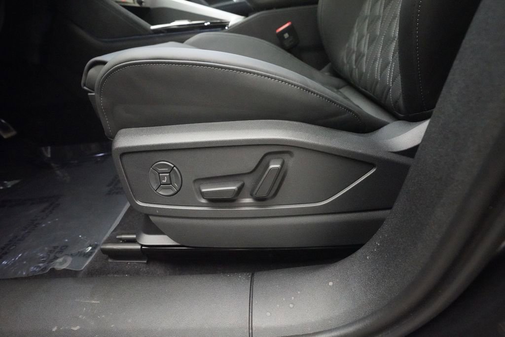 New 2025 Audi SQ5 Premium Plus image 30