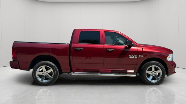 Used 2017 RAM 1500 Express AWD/4WD image 4