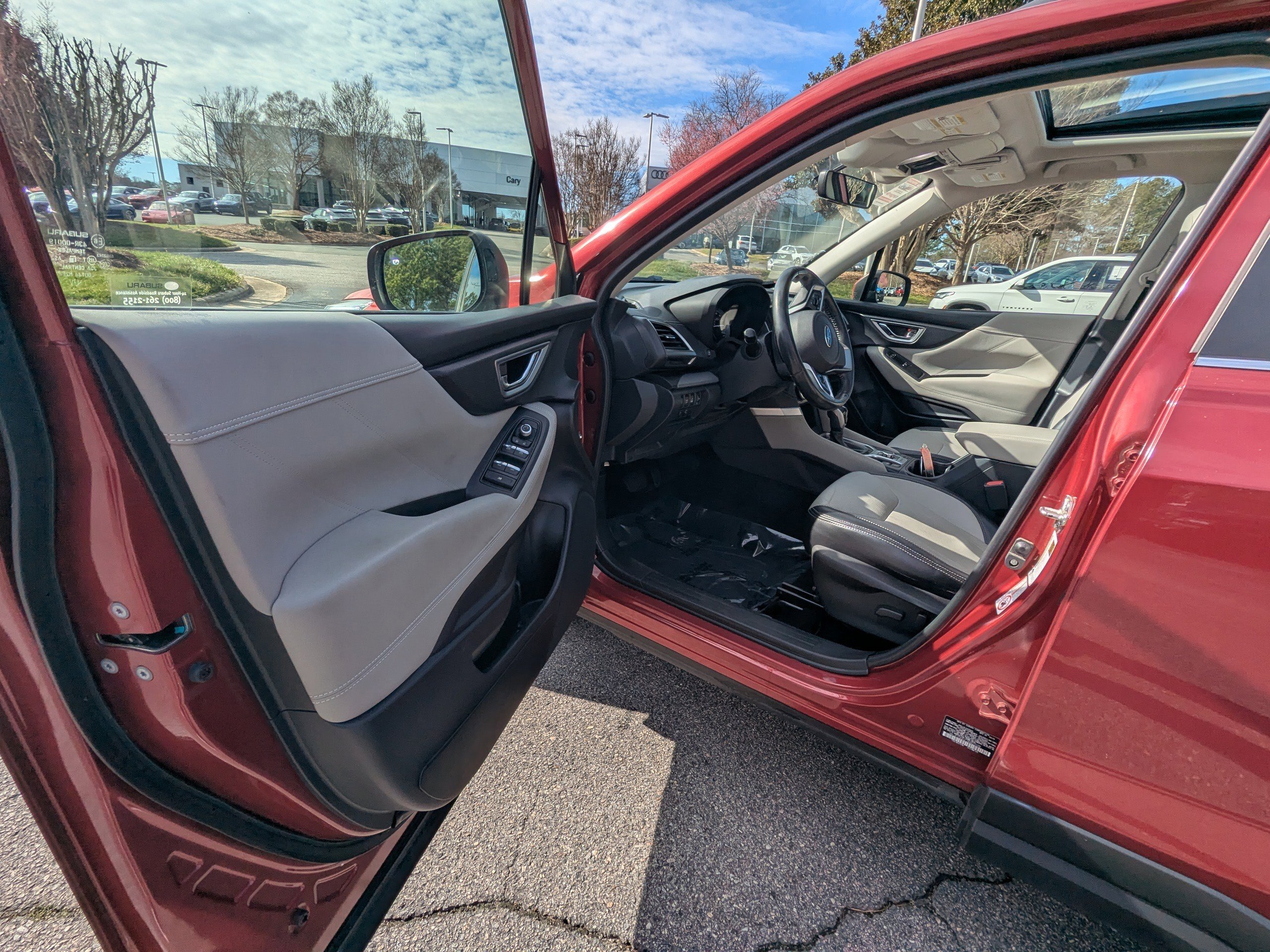 Used 2019 Subaru Forester Limited image 8