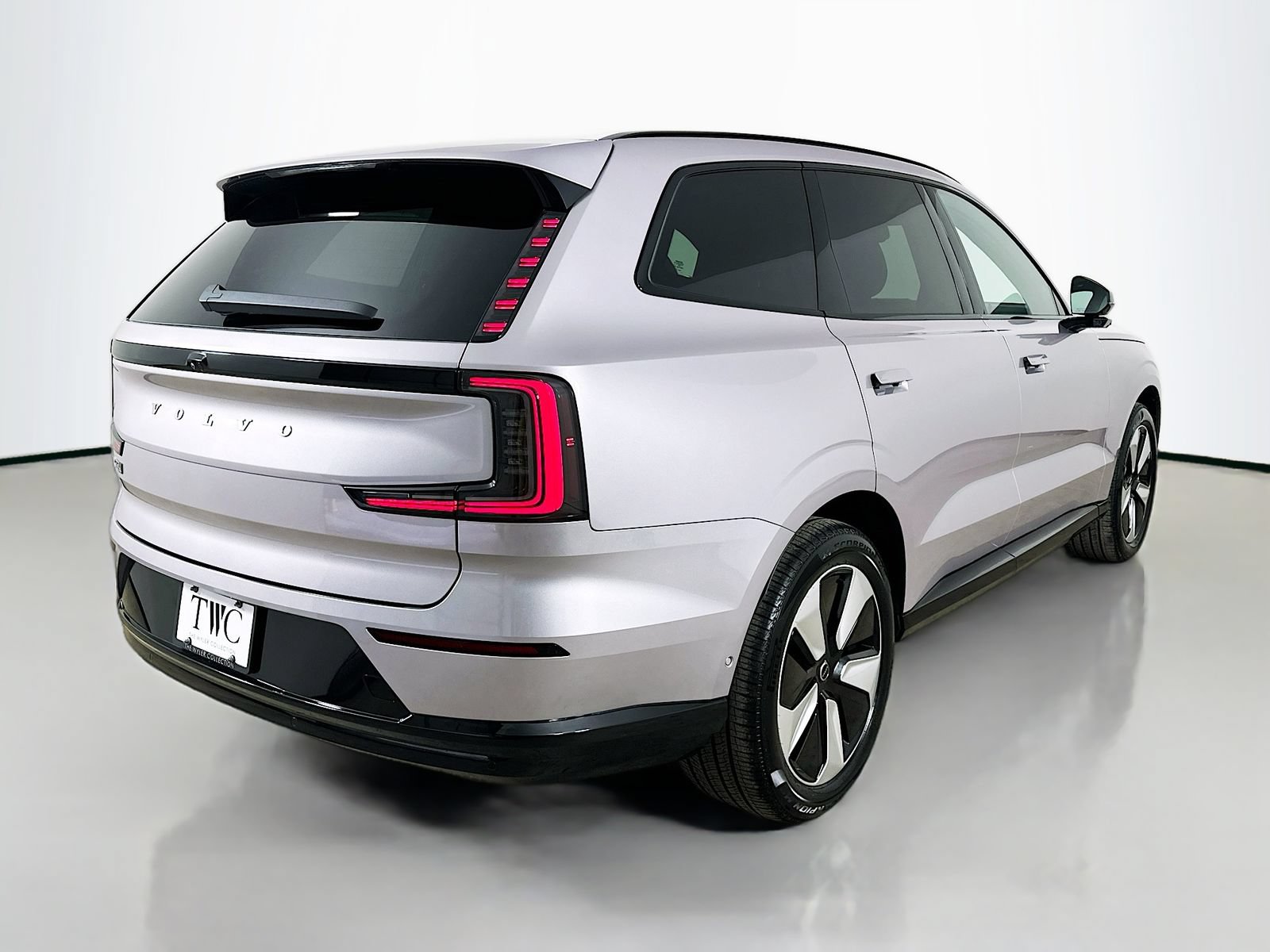 New 2026 Volvo EX90 Plus AWD/4WD image 5