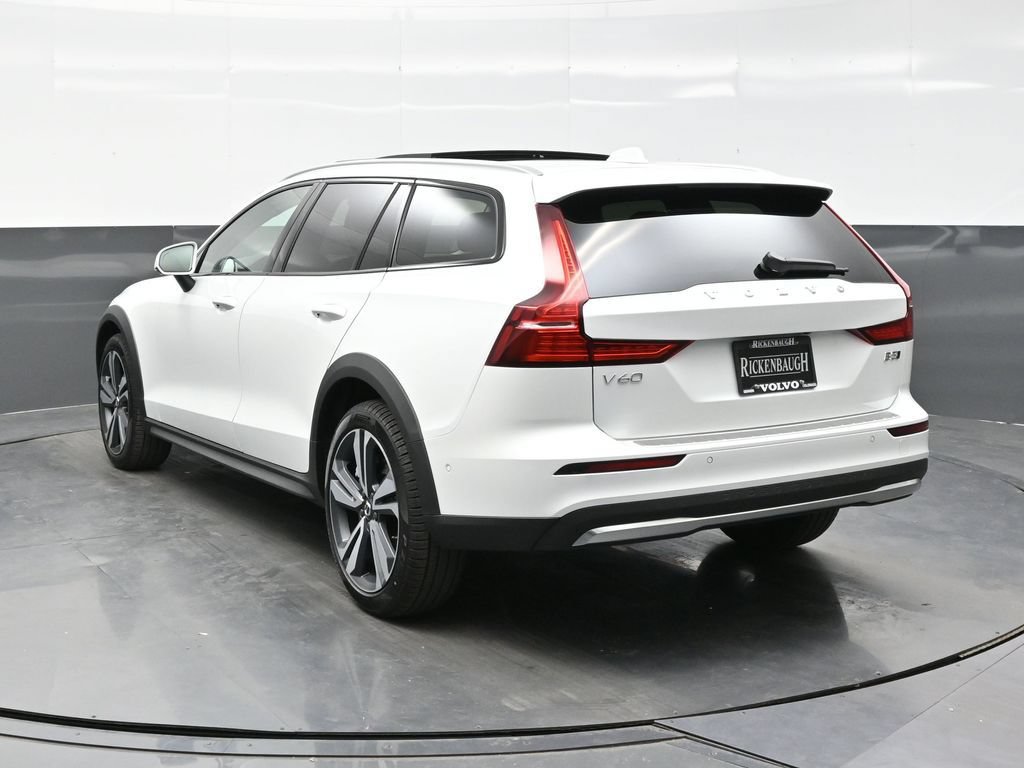 New 2026 Volvo V60 B5 Cross Country Plus w/ Protection Package Premier AWD/4WD image 5