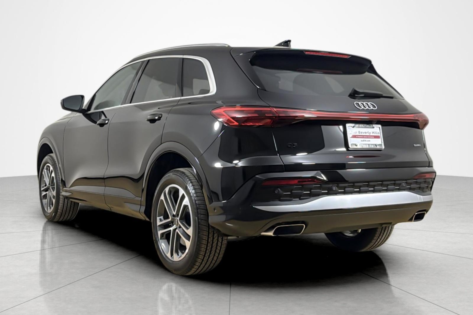 Used 2026 Audi Q5 Premium AWD/4WD image 3