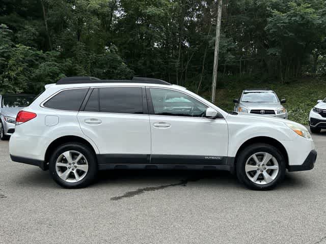 Used 2013 Subaru Outback 3.6R Limited w/ Moonroof Pkg AWD/4WD image 3