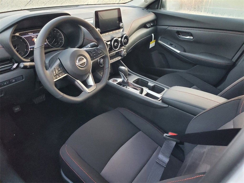New 2025 Nissan Sentra SR image 7