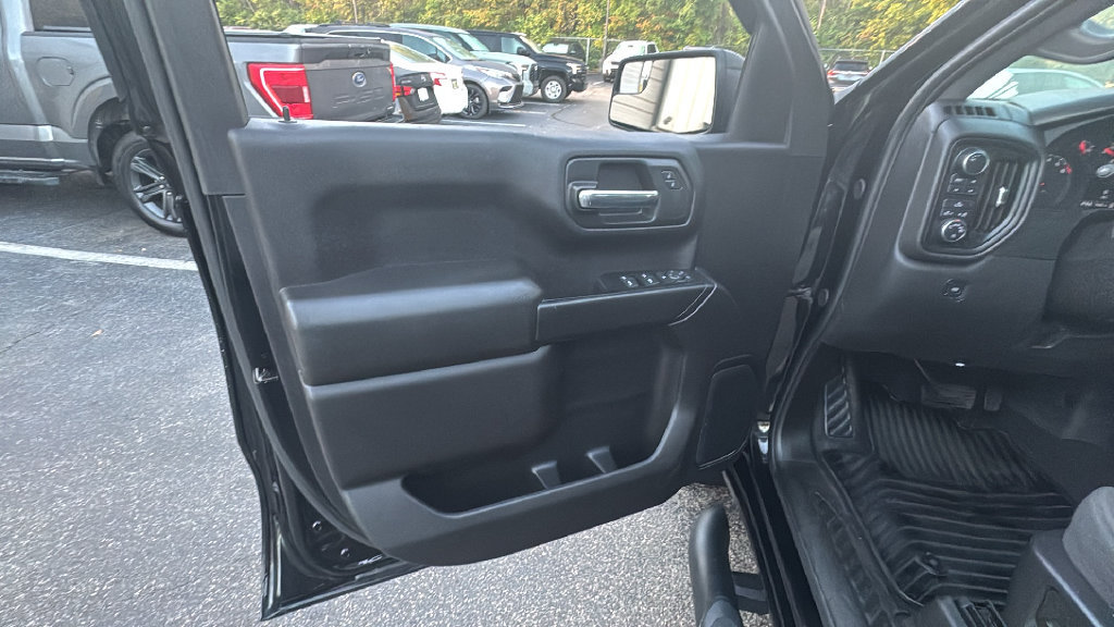 Used 2024 Chevrolet Silverado 1500 Custom Trail Boss AWD/4WD image 16