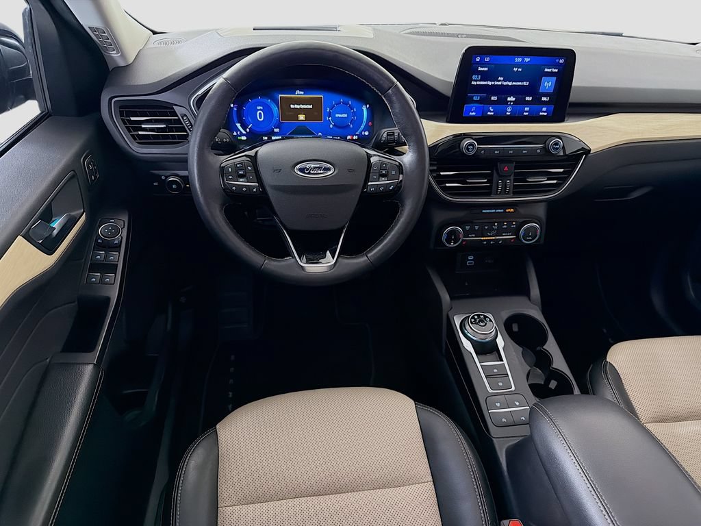 Used 2022 Ford Escape Titanium w/ Titanium Elite Package AWD/4WD image 28