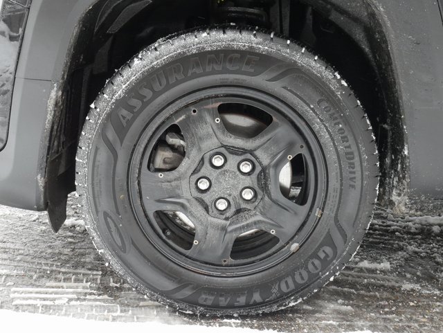 Used 2019 Jeep Renegade Sport image 10