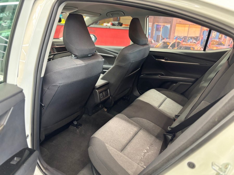 Used 2025 Toyota Camry LE FWD image 14