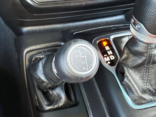 Used 2023 Jeep Gladiator Sport AWD/4WD image 18