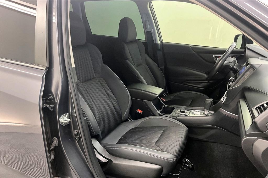 Used 2023 Subaru Forester Premium AWD/4WD image 6