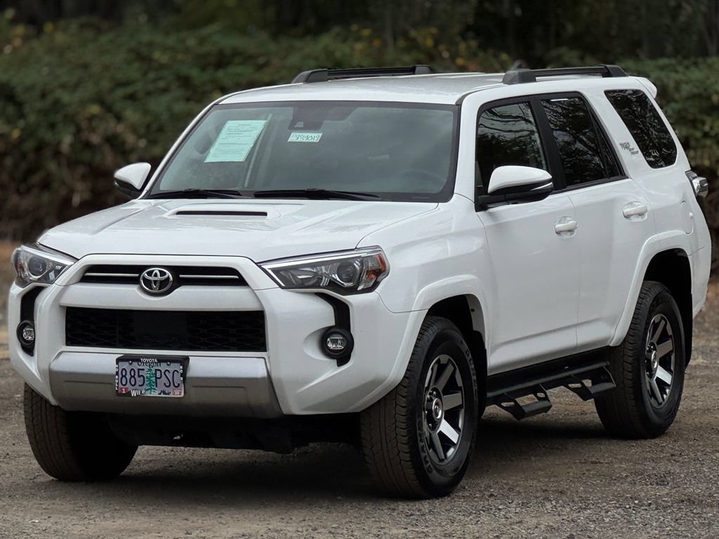 Used 2024 Toyota 4Runner TRD Off-Road Premium AWD/4WD image 3