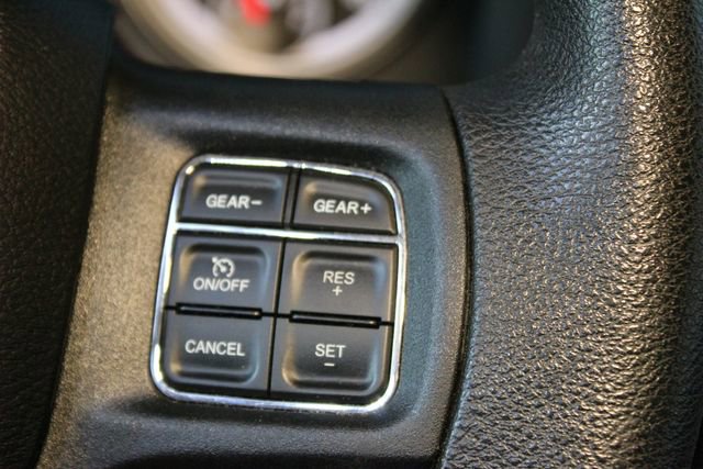 Used 2017 RAM 1500 Classic SLT AWD/4WD image 20