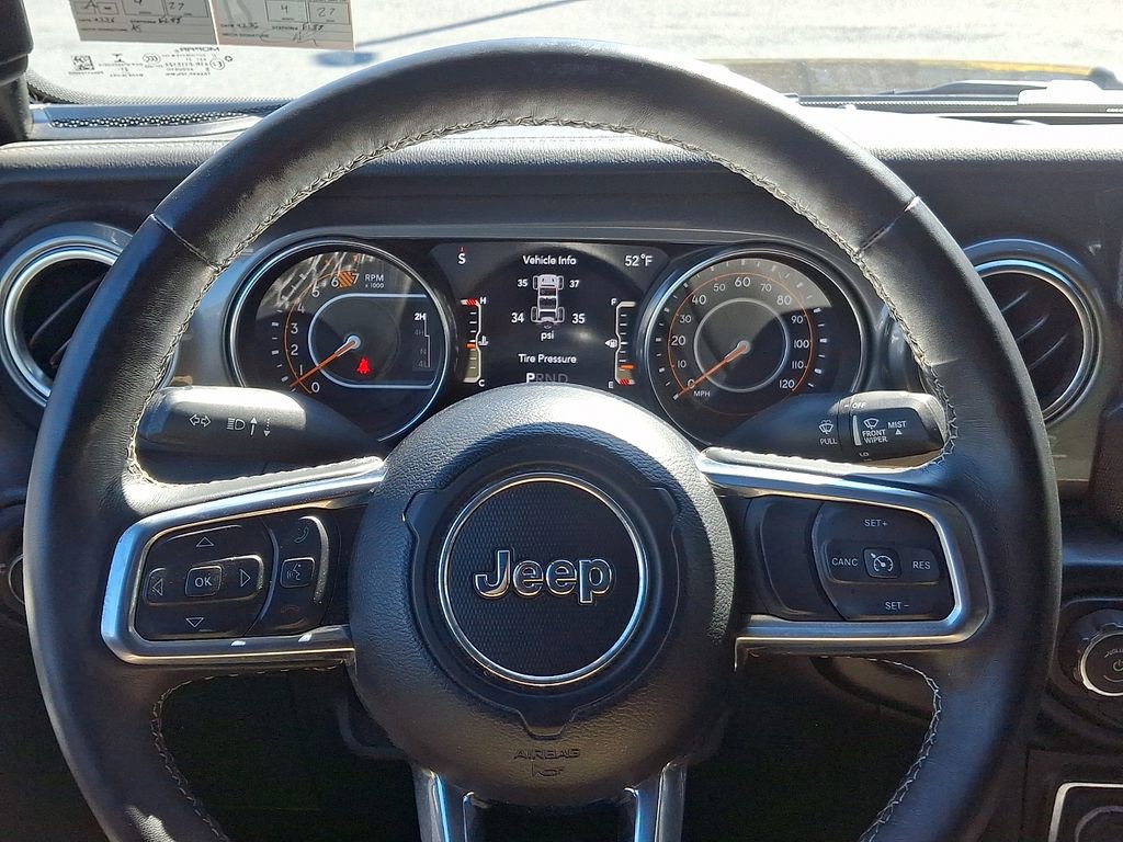 Used 2022 Jeep Wrangler Unlimited Sahara w/ Cold Weather Group AWD/4WD image 19