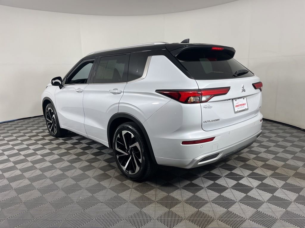 Used 2024 Mitsubishi Outlander SEL image 16