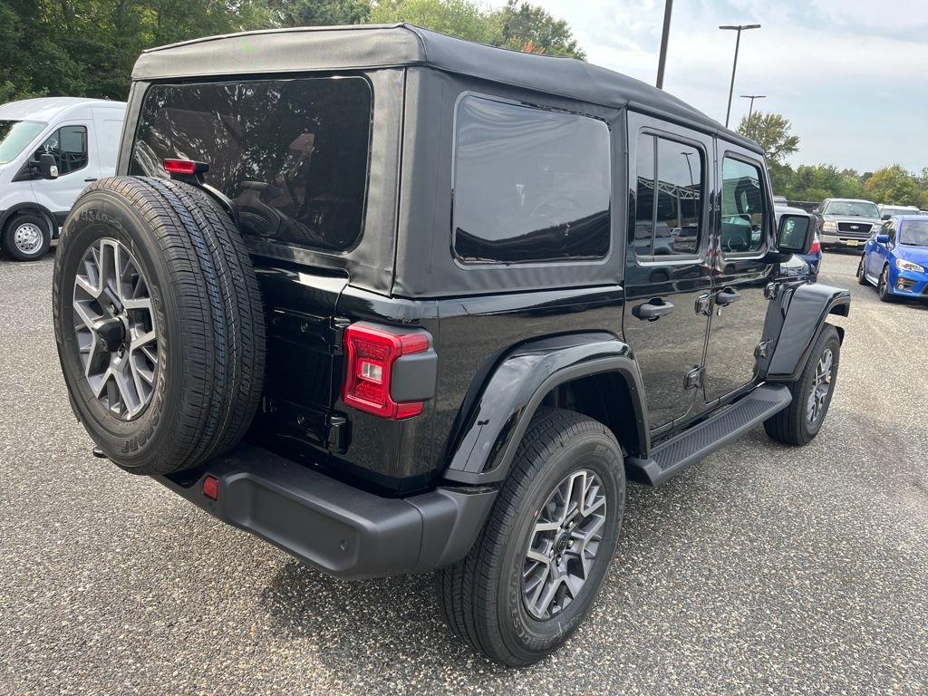 New 2025 Jeep Wrangler Unlimited Sahara AWD/4WD image 26