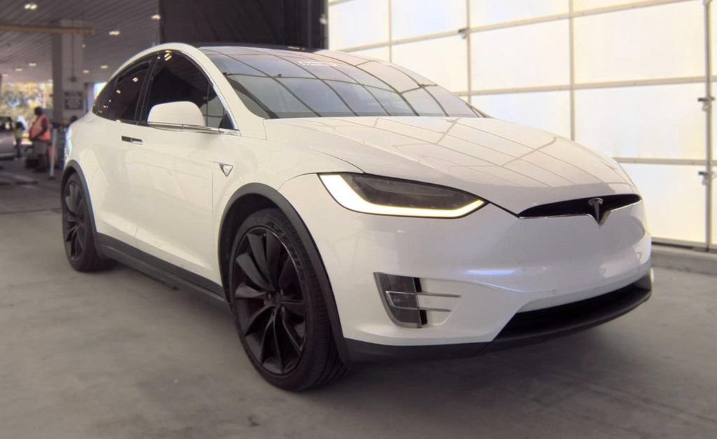 Used 2018 Tesla Model X P100D AWD/4WD image 2