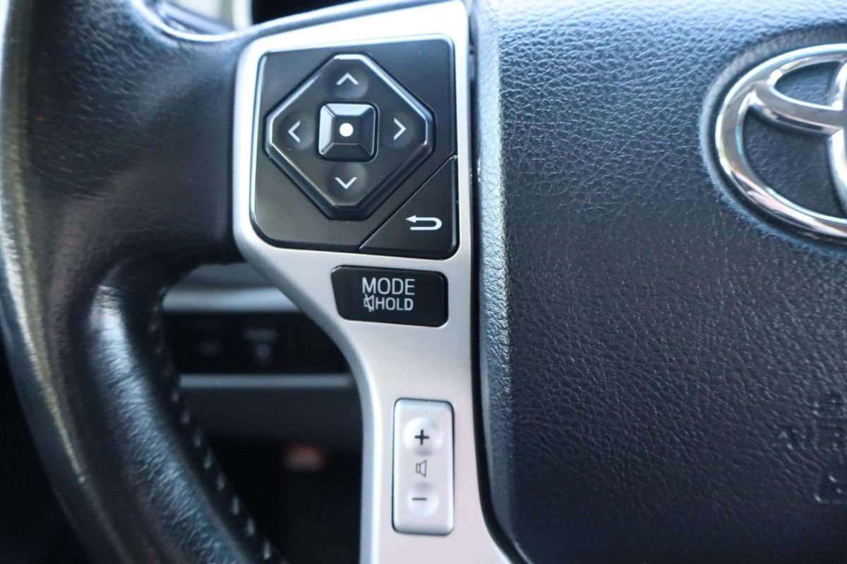 Used 2016 Toyota Sequoia Platinum AWD/4WD image 32