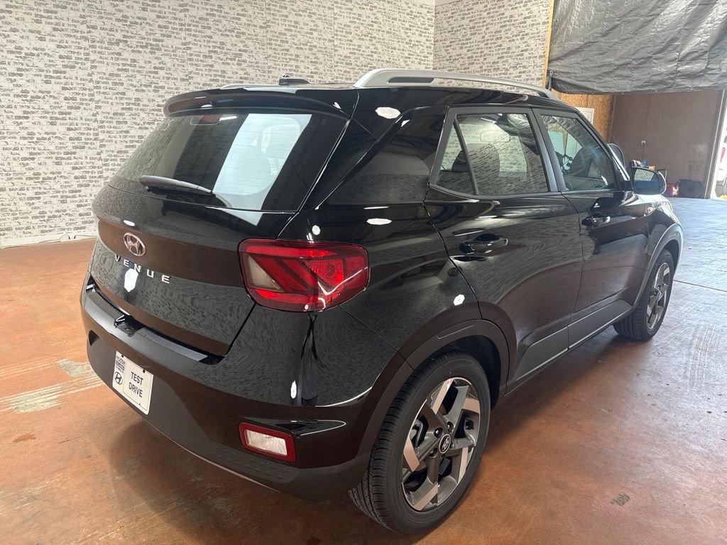 New 2026 Hyundai Venue SEL FWD image 7