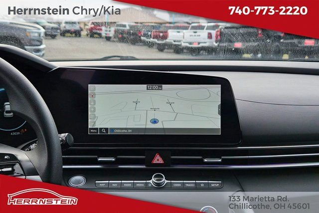 Used 2024 Hyundai Elantra SEL image 10