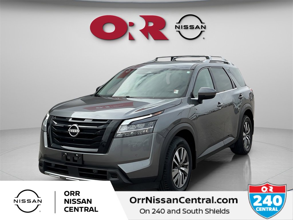 Used 2024 Nissan Pathfinder SL w/ Black Appearance Package image 1