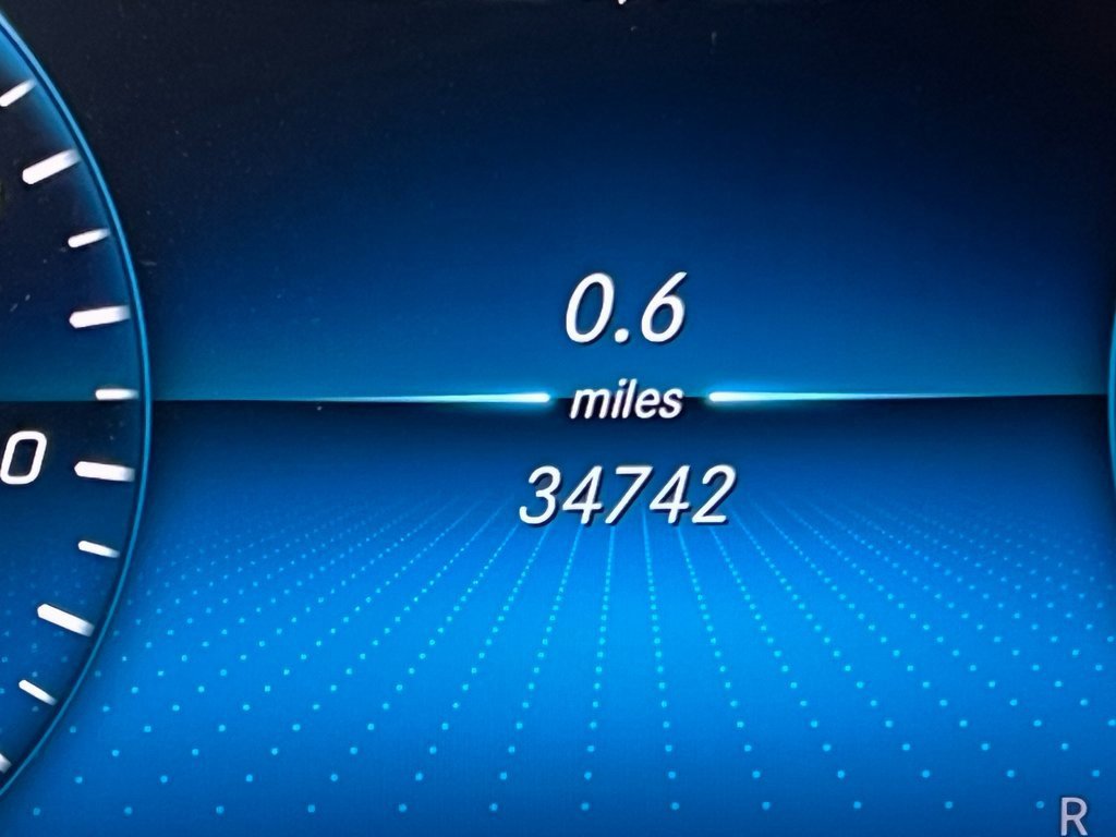 Used 2022 Mercedes-Benz GLC 300 GLC 300 image 2