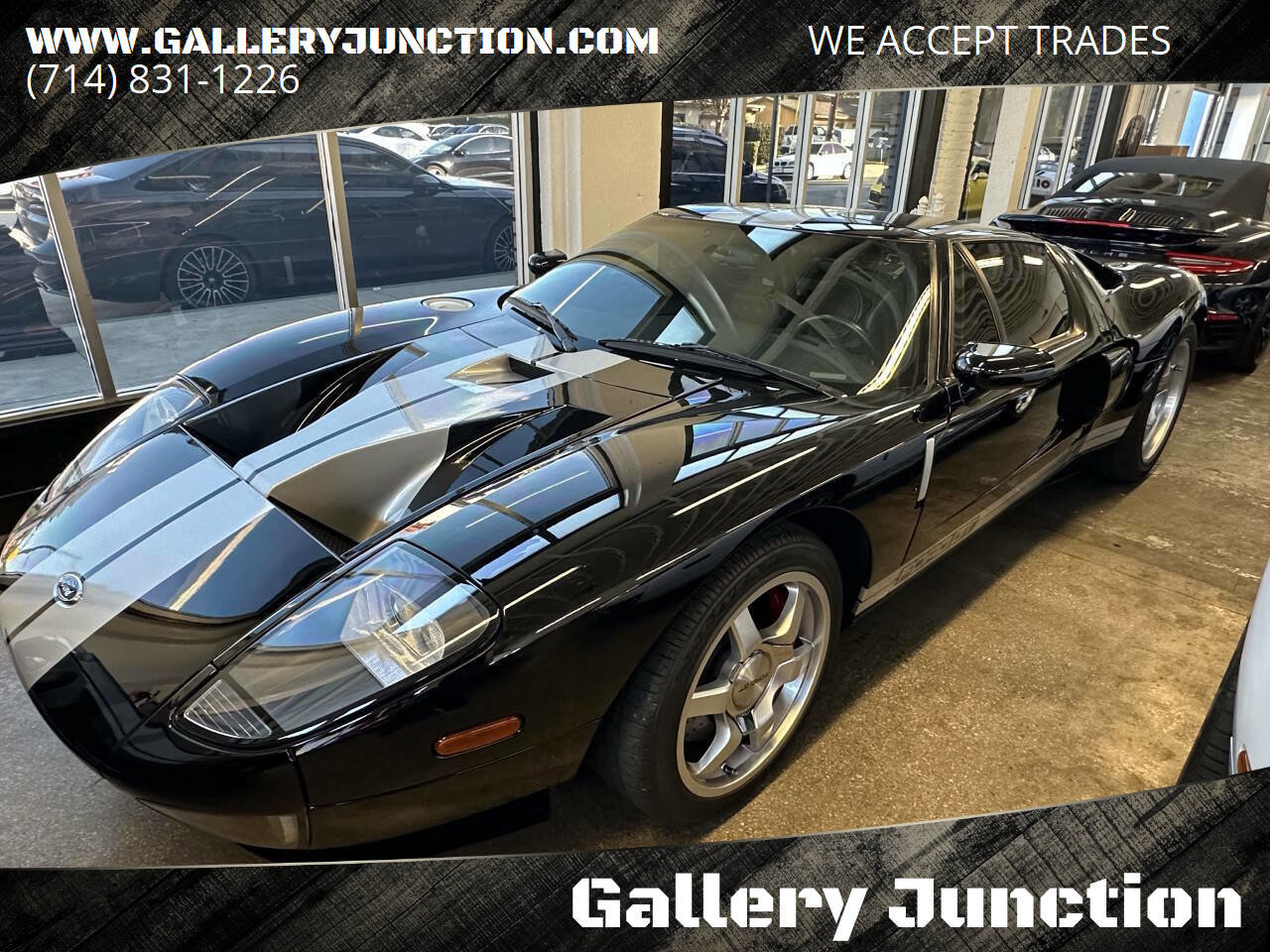 Used 2005 Ford GT RWD image 1