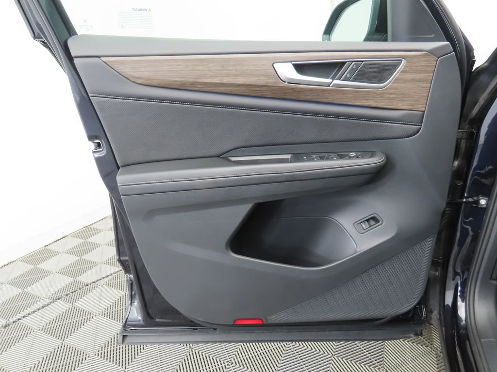 Certified 2024 Volkswagen Atlas SEL image 23