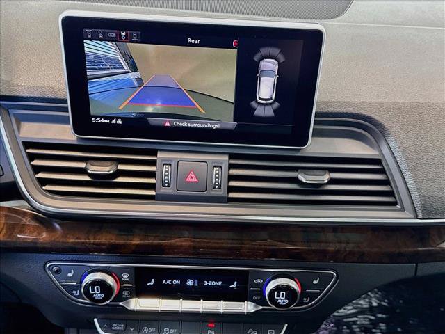 Used 2018 Audi Q5 Prestige w/ Prestige Package AWD/4WD image 14