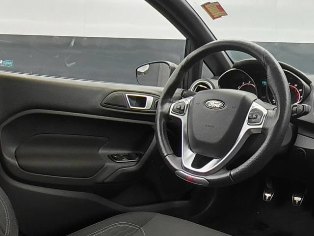 Used 2018 Ford Fiesta ST FWD image 21