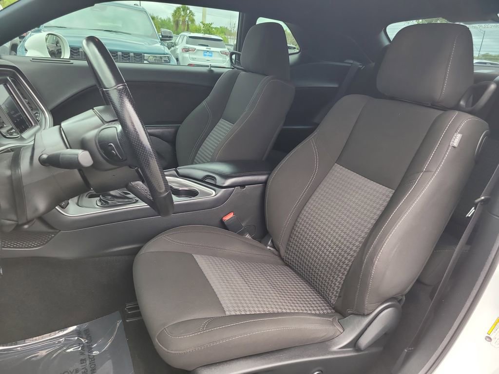 Used 2021 Dodge Challenger SXT w/ Blacktop Package image 10
