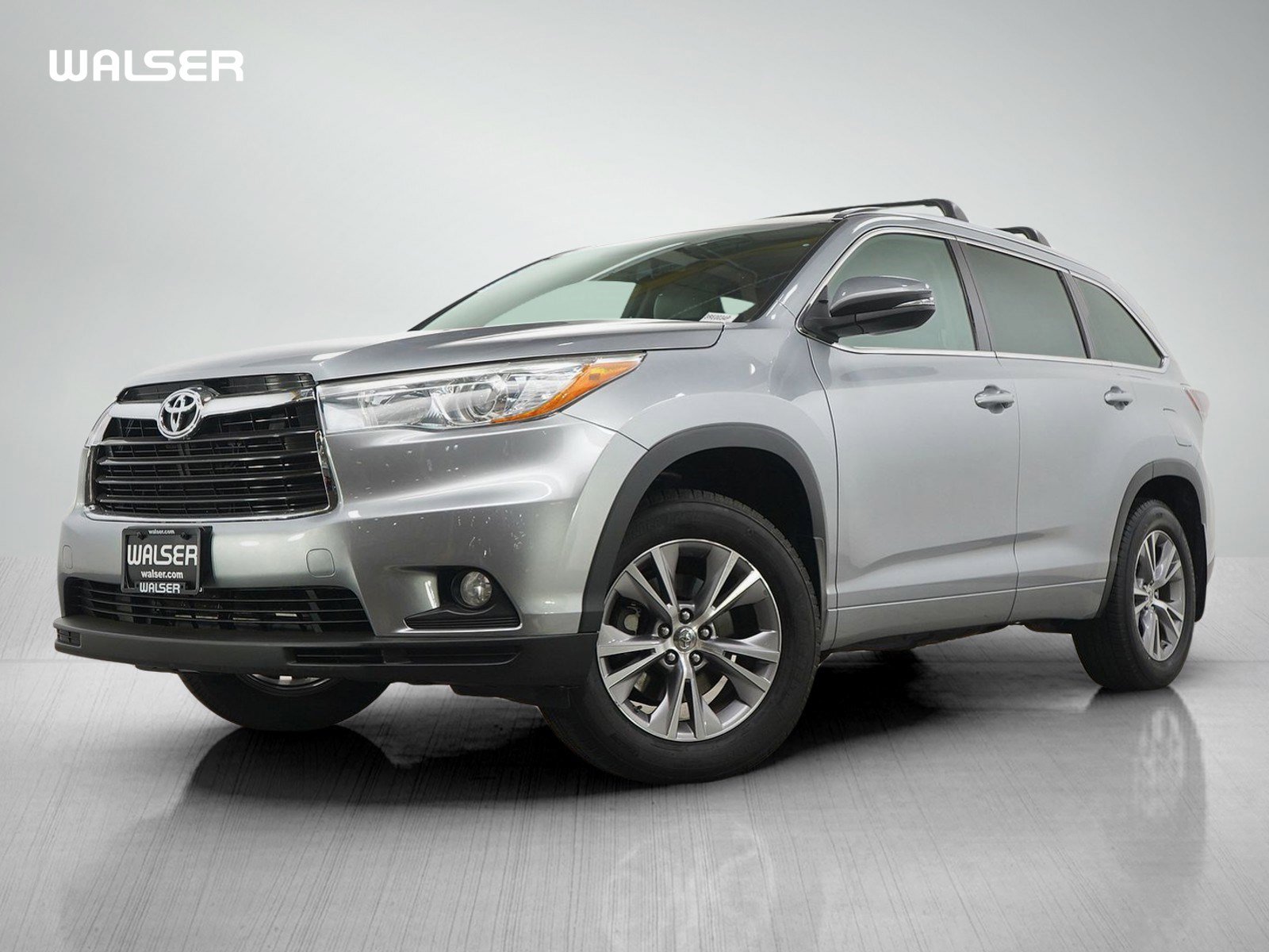 Used 2015 Toyota Highlander XLE AWD/4WD video 1