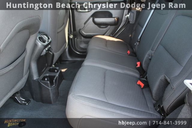 Used 2022 Jeep Wrangler Unlimited Sport image 36