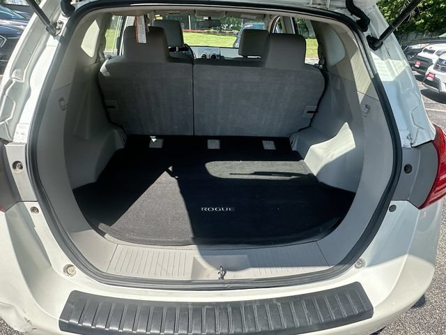 Used 2014 Nissan Rogue S w/ Convenience Package AWD/4WD image 25