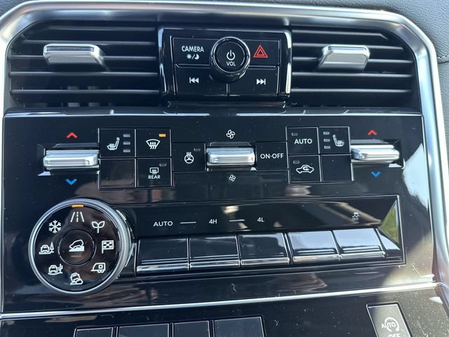 New 2026 Nissan Armada SL w/ Captain's Chari Seat Package AWD/4WD image 18