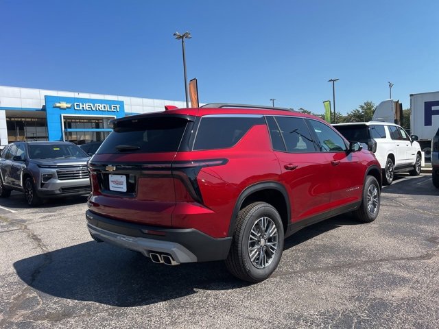 New 2026 Chevrolet Traverse LT w/ Enhanced Driving Package image 3