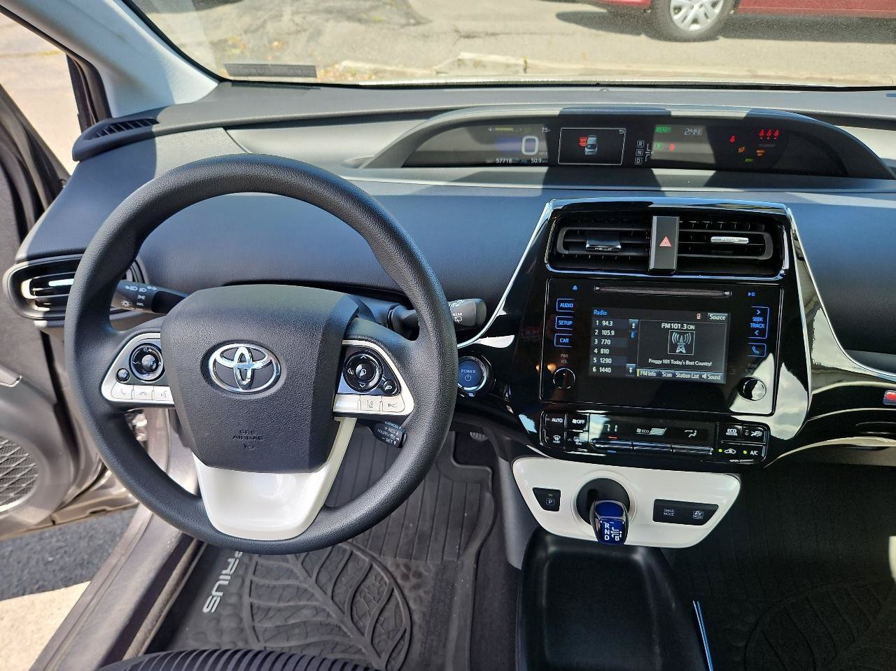 Used 2018 Toyota Prius Two w/ Prius Two Safety Plus Package FWD image 22