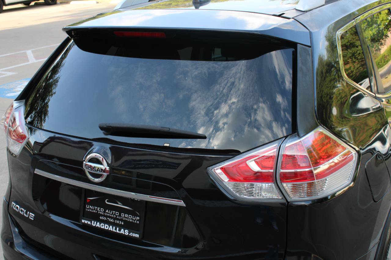 Used 2016 Nissan Rogue SV FWD image 20