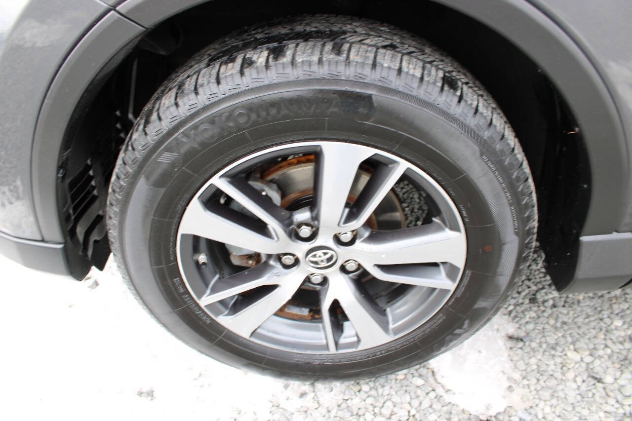 Used 2017 Toyota RAV4 XLE image 25