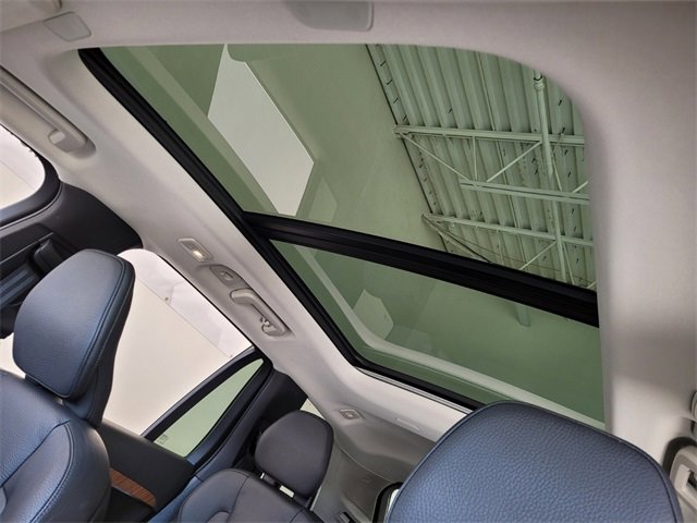 Certified 2025 Volvo XC90 B6 Ultra image 11