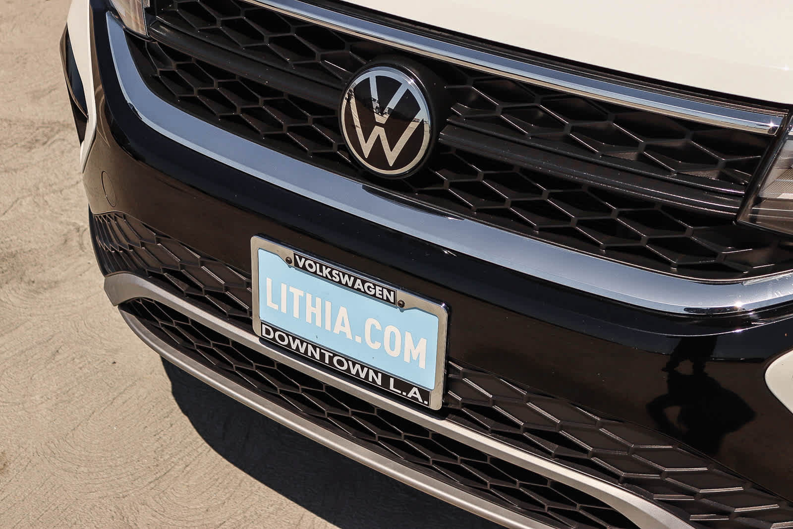 Certified 2023 Volkswagen Taos S FWD image 8