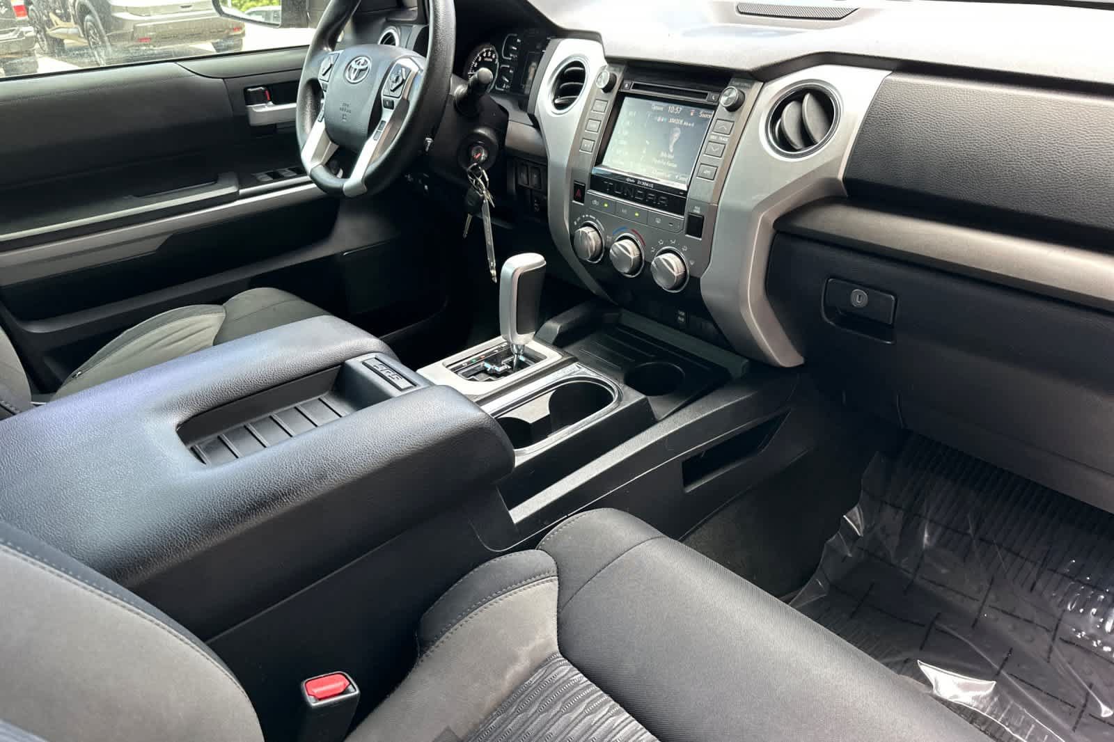 Used 2018 Toyota Tundra SR5 w/ SR5 Upgrade Package RWD image 15