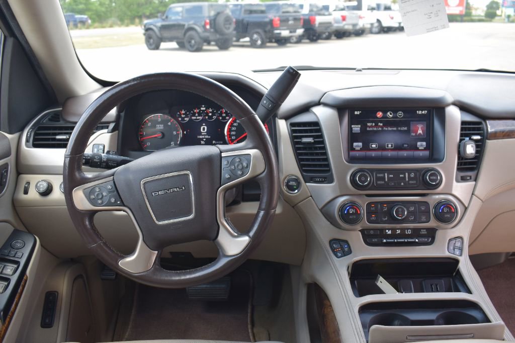 Used 2015 GMC Yukon Denali AWD/4WD image 21