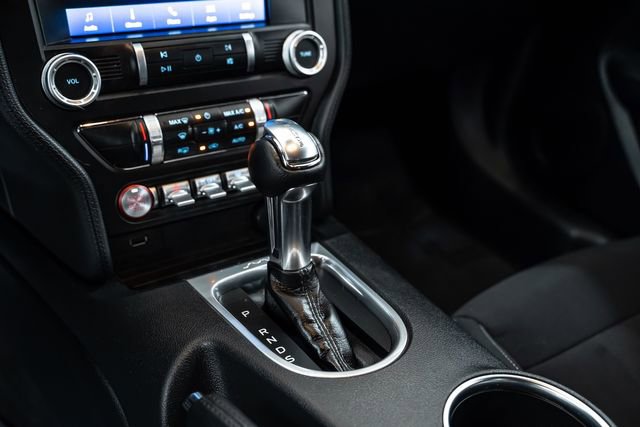 Used 2022 Ford Mustang Coupe image 24