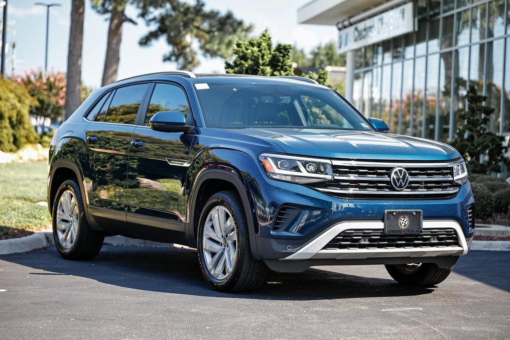 Used 2022 Volkswagen Atlas Cross Sport SE w/ Panoramic Sunroof Package