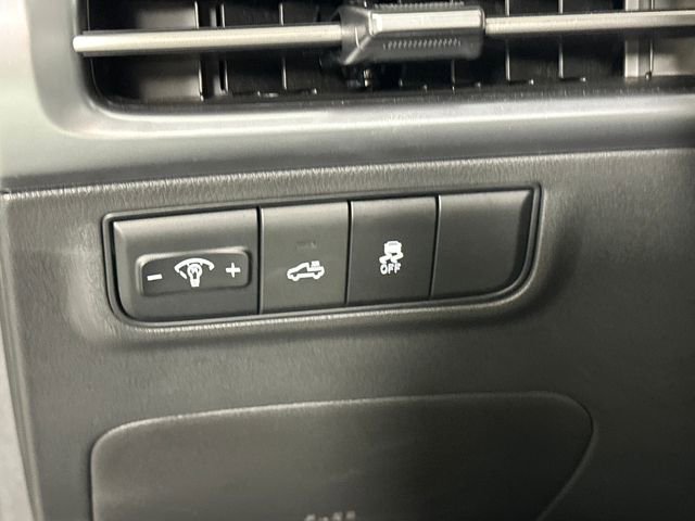 Used 2025 Hyundai Santa Cruz SEL image 19