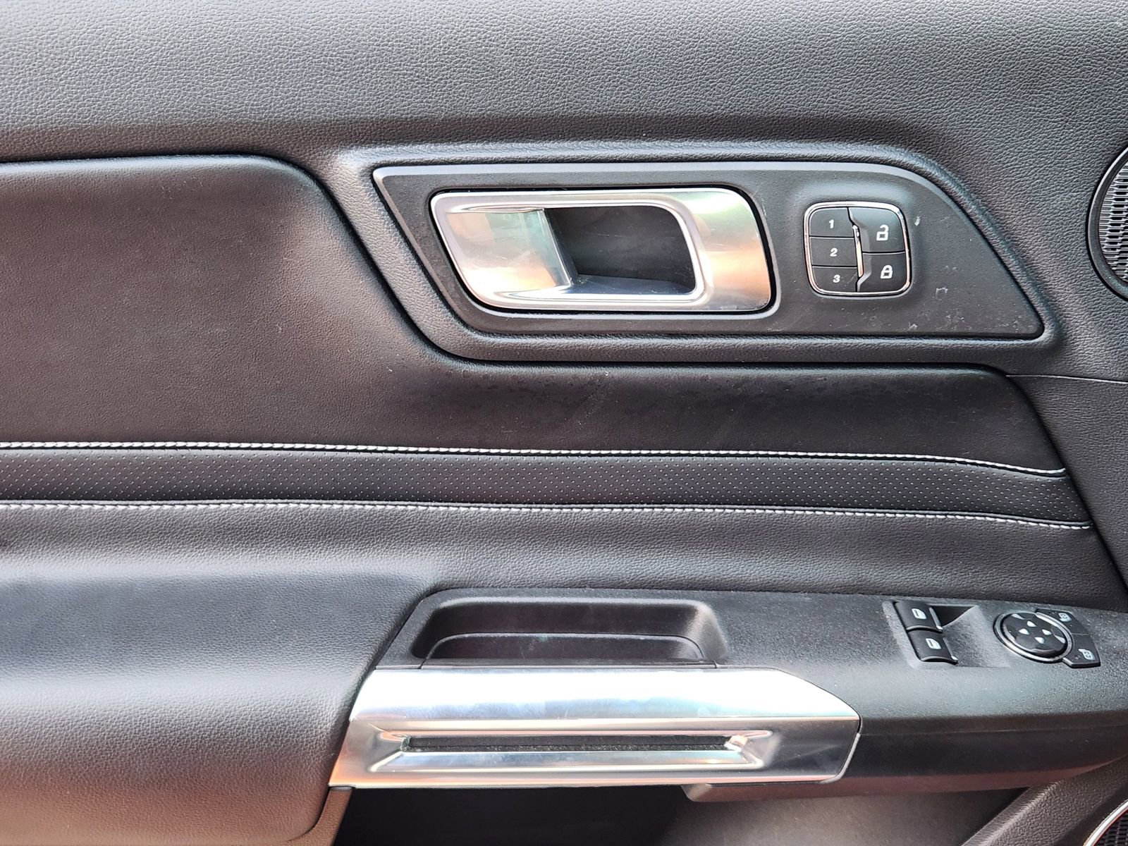 Used 2021 Ford Mustang GT Premium w/ Equipment Group 401A image 27