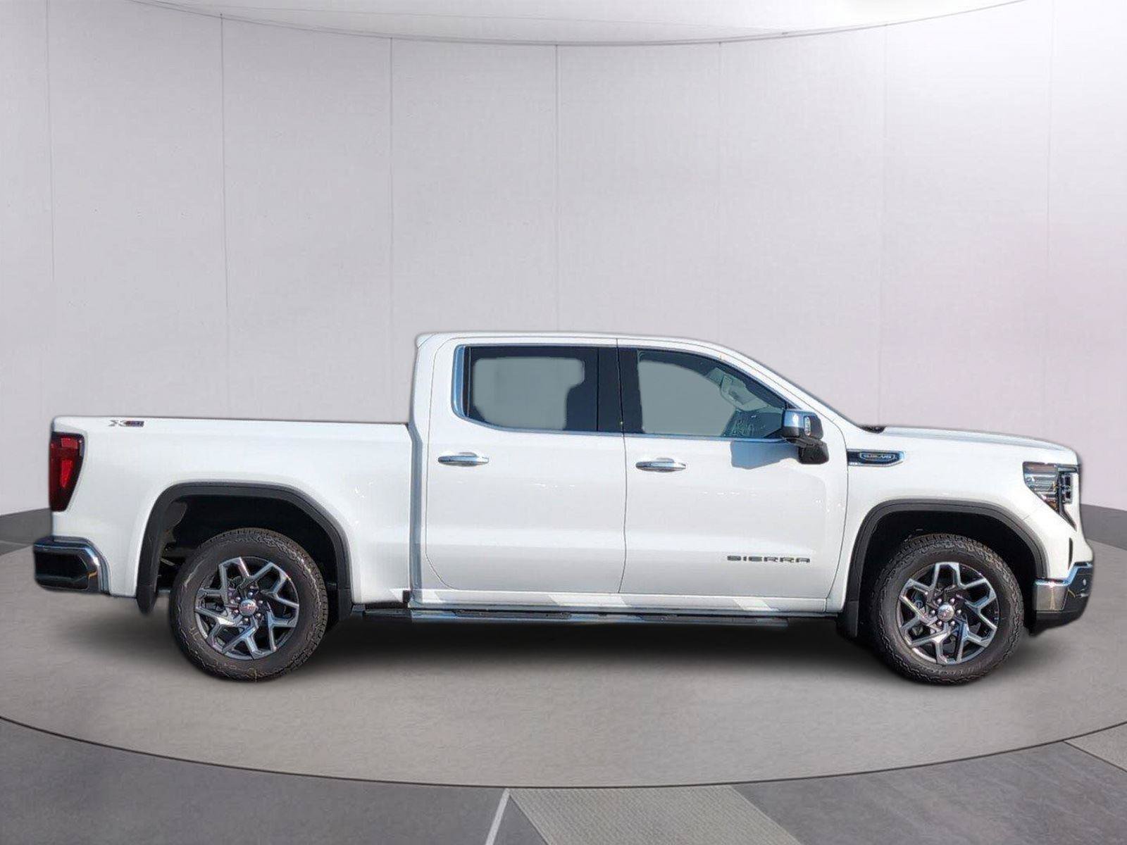 New 2026 GMC Sierra 1500 SLT w/ SLT Premium Plus Package AWD/4WD image 7